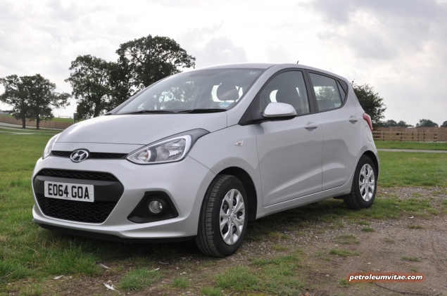 SMMT North 2014 first impressions drive road test review - new 2015 Hyundai i10 SE - photo - front 34