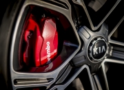 Kia Stinger GTS interior detail cabin - red callipers brakes alloy wheels